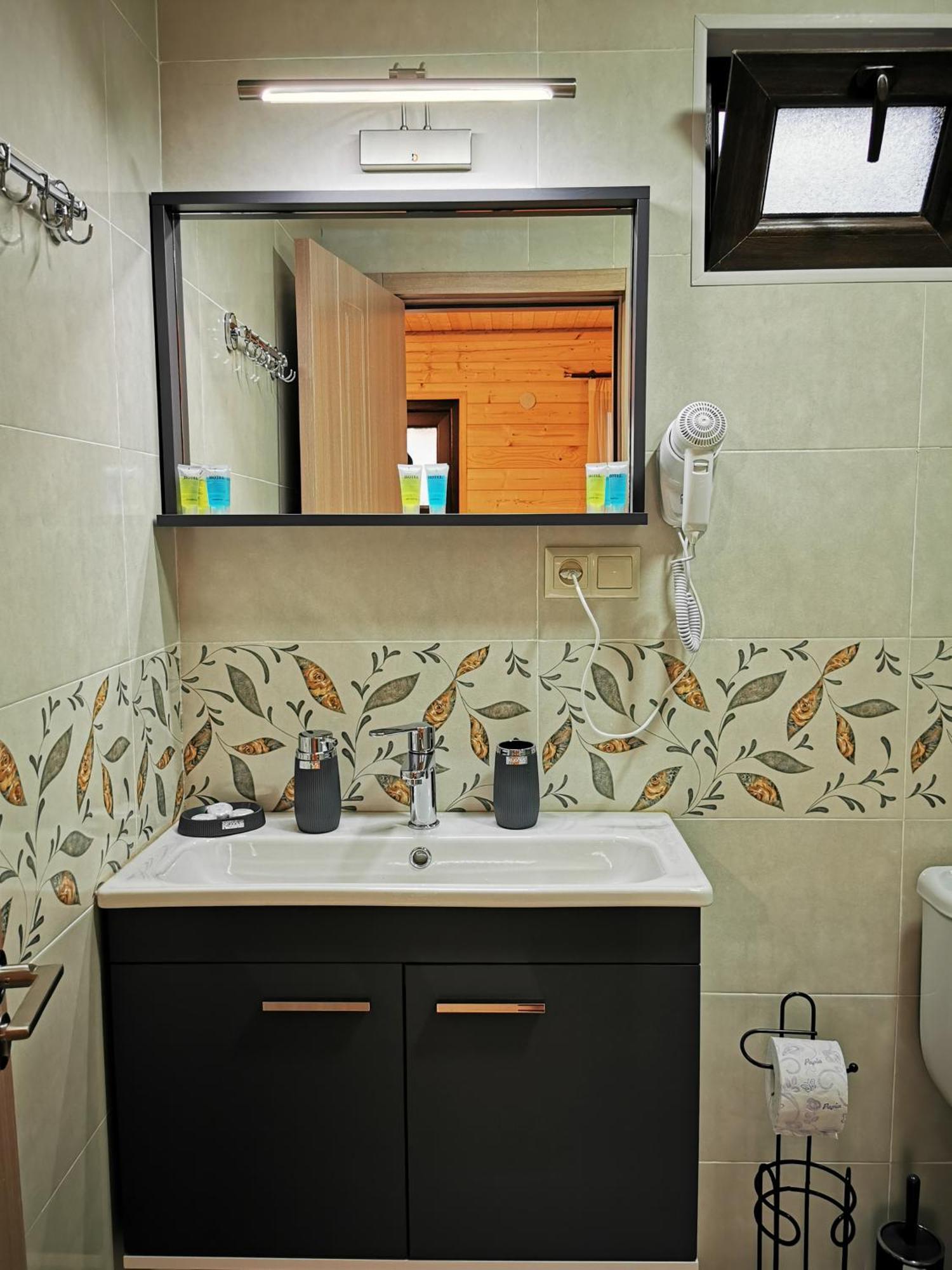 Chateau Ateni Cottages Gori Esterno foto